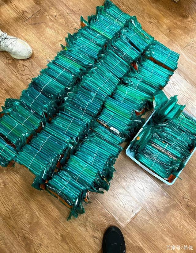 苹果亚太版iccid破解苹果卡贴机永久解锁最新教程-第1张图片-太平洋在线下载